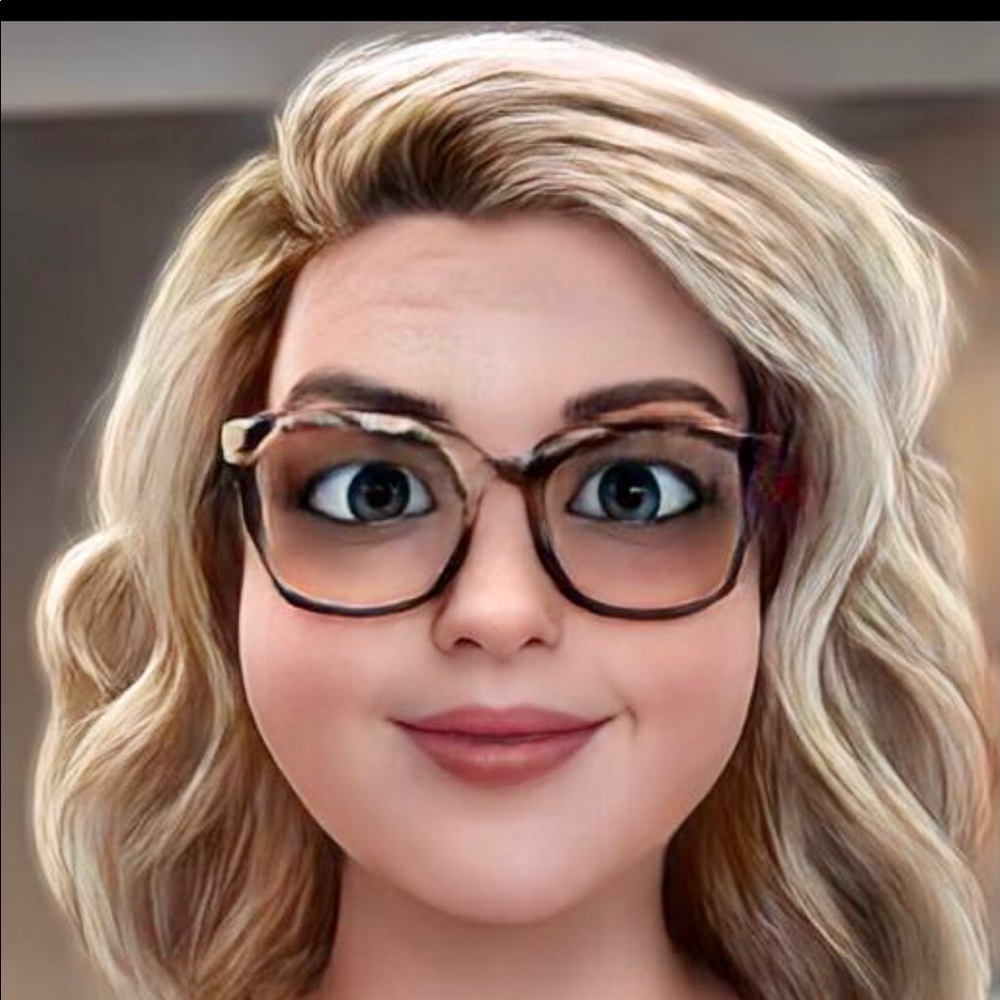 Meet your Posher, Danielle